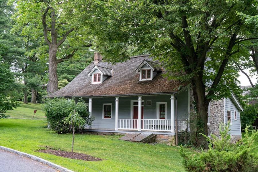 Picture of the porch on the south side of the Odell Tavern